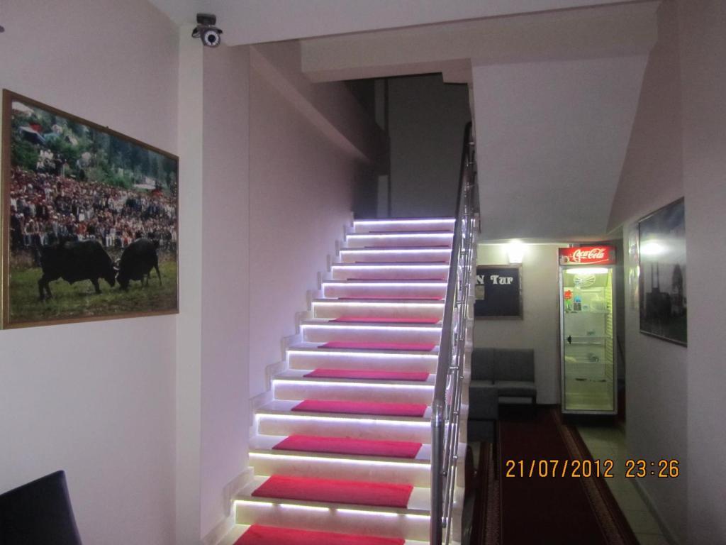 Hotel Yesil Artvin Erzurum ภายนอก รูปภาพ