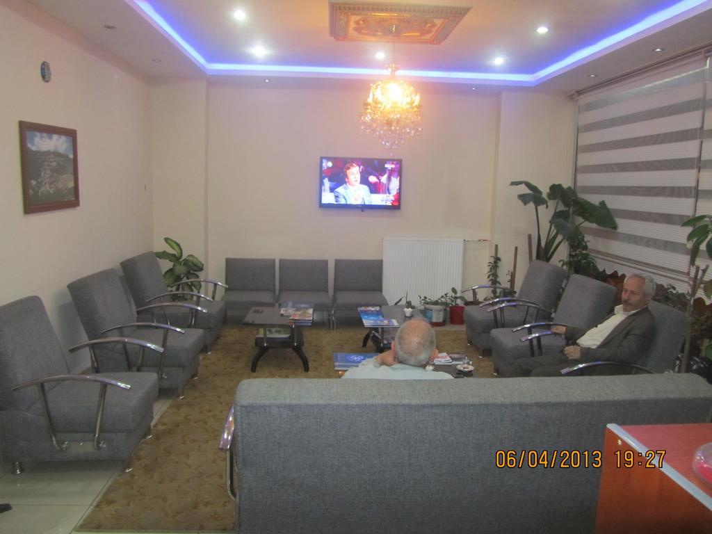 Hotel Yesil Artvin Erzurum ภายนอก รูปภาพ